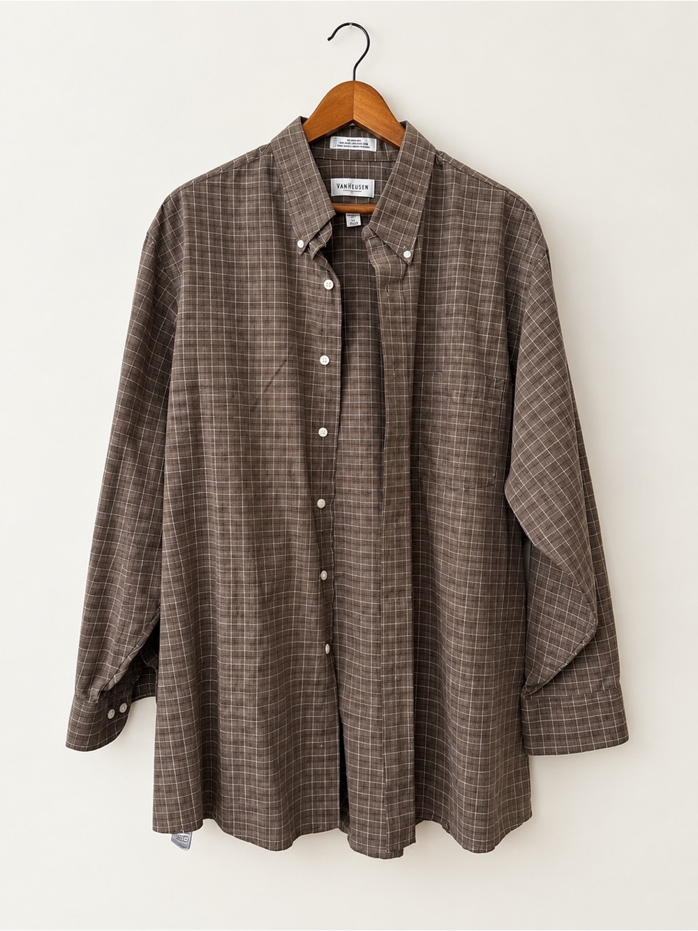 Van Heusen Men's Brown Plaid Button-Down Shirt - Size 17.5 32/33